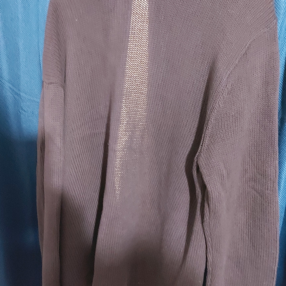 Sweater - Picture 2 of 3
